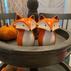 Fox salt & pepper shakers